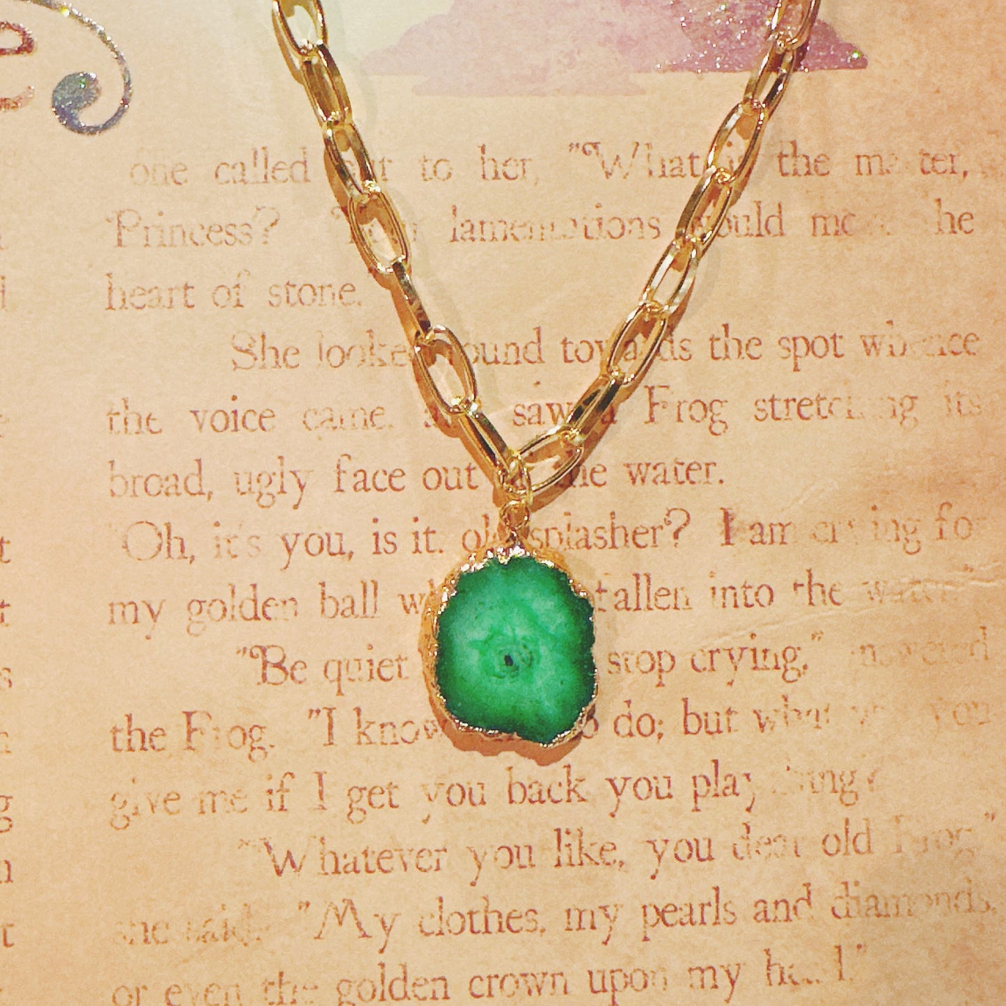 Green Agate Pendant Necklace